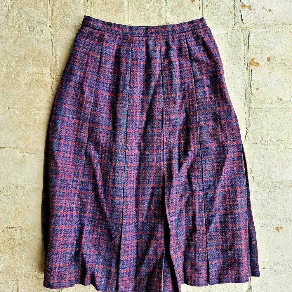 Vintage wool skirt made in Scotland